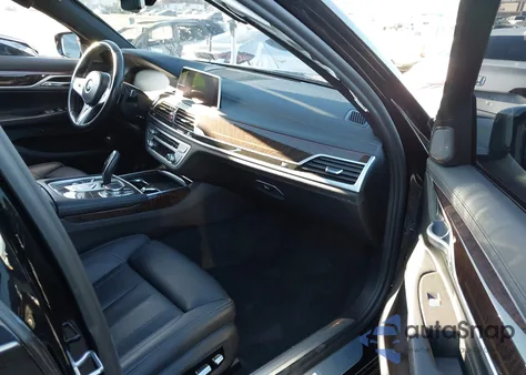 2020 BMW 740I из США, поврежденный, VIN WBA7T2C03LGL17910